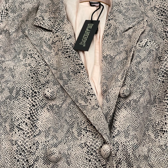 Blank NYC Anniversary Pink Snake Skin Blazer - Picture 6 of 8